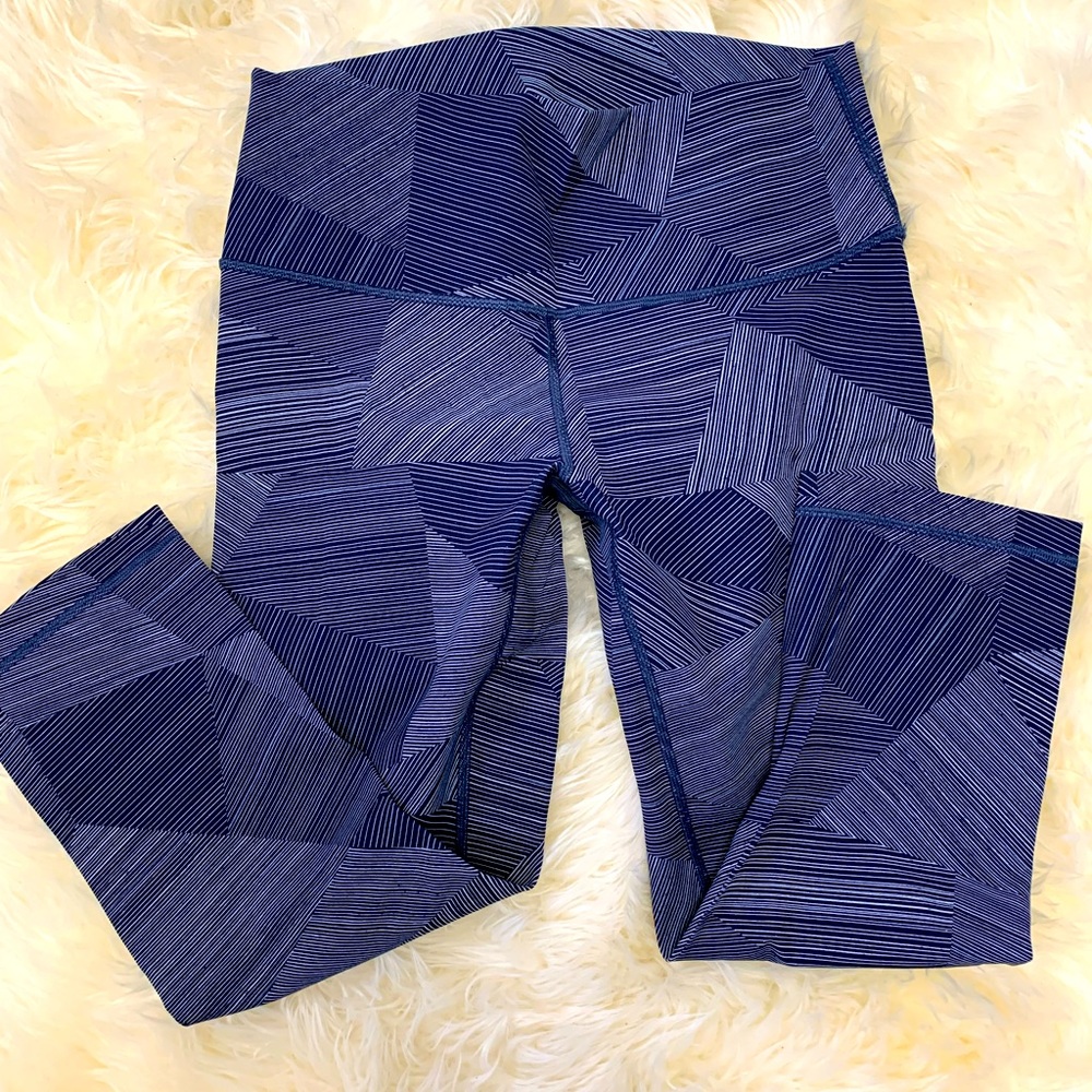 Lululemon crop leggings Size 10
